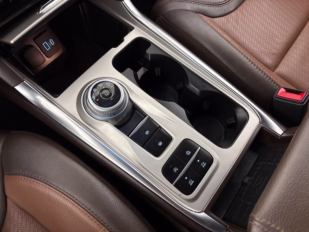 2023 White Metallic Ford Explorer King Ranch RWD SUV