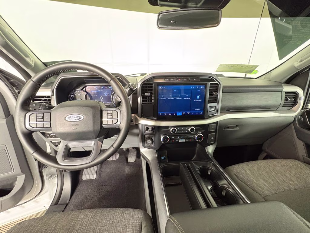 2023 Oxford White Ford F-150 XLT 4X4 Truck