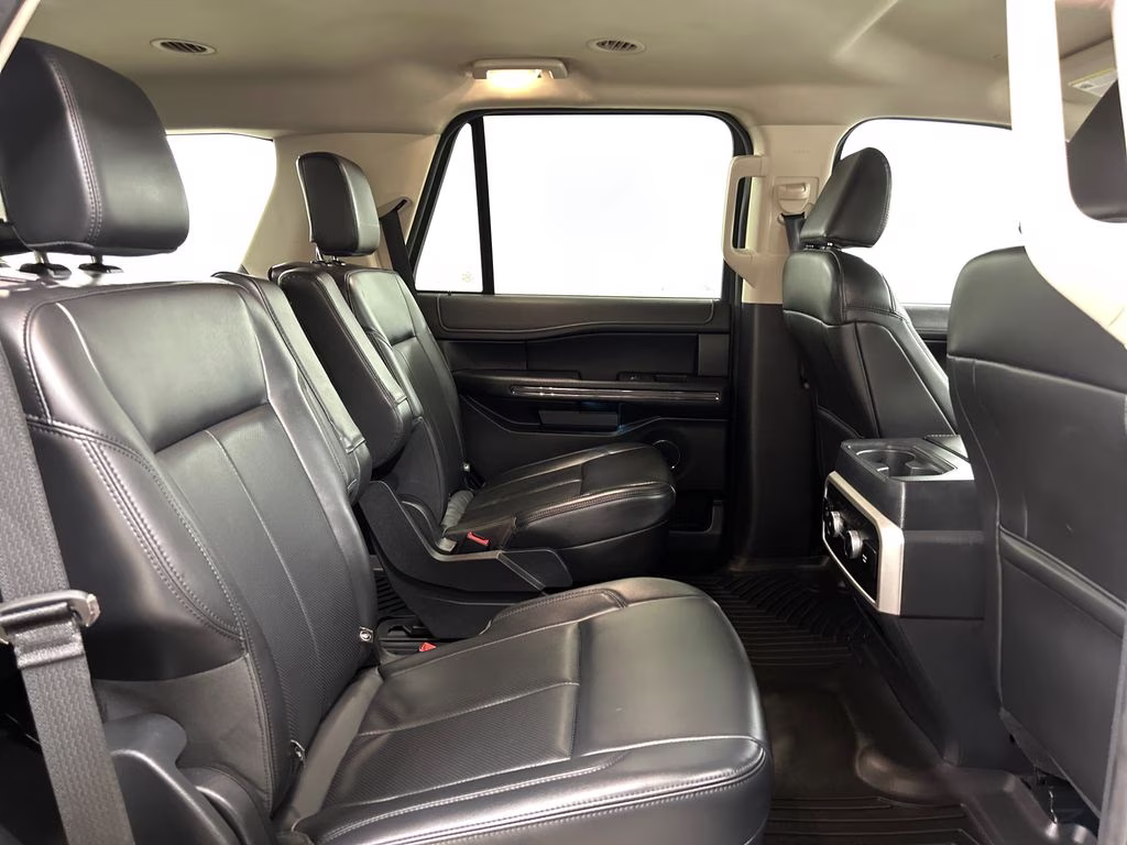 2023 Iconic Silver Metallic Ford Expedition XLT RWD SUV