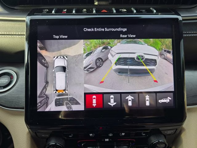 2023 Silver Zynith Jeep Grand Cherokee Limited RWD SUV