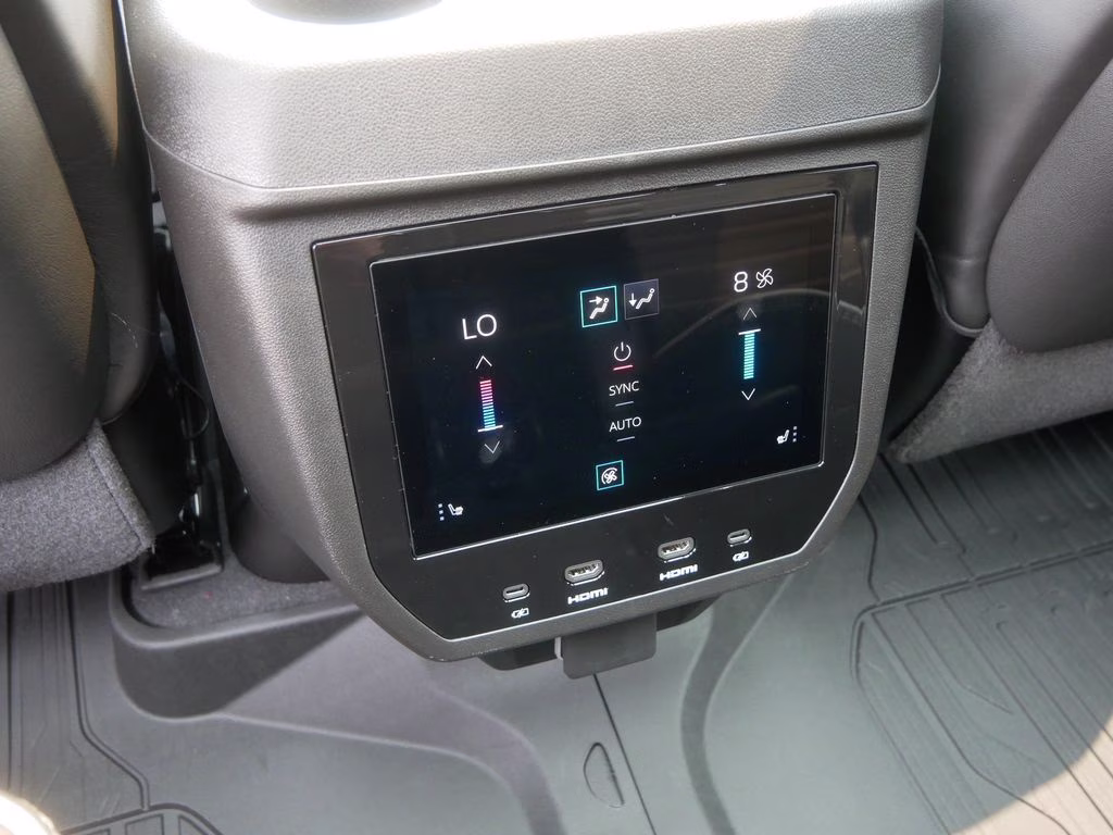 2026 Onyx Black GMC Yukon XL Denali Ultimate 4X4 SUV