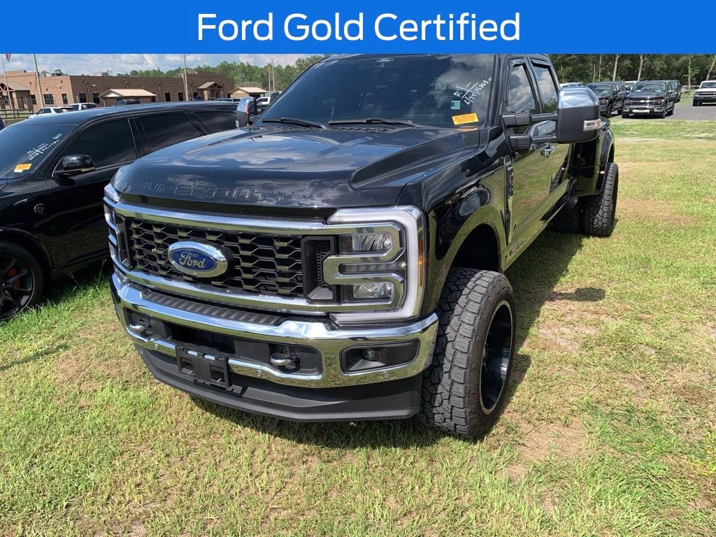 2024 Black Metallic Ford Super Duty F-350 DRW King Ranch 4X4 Truck