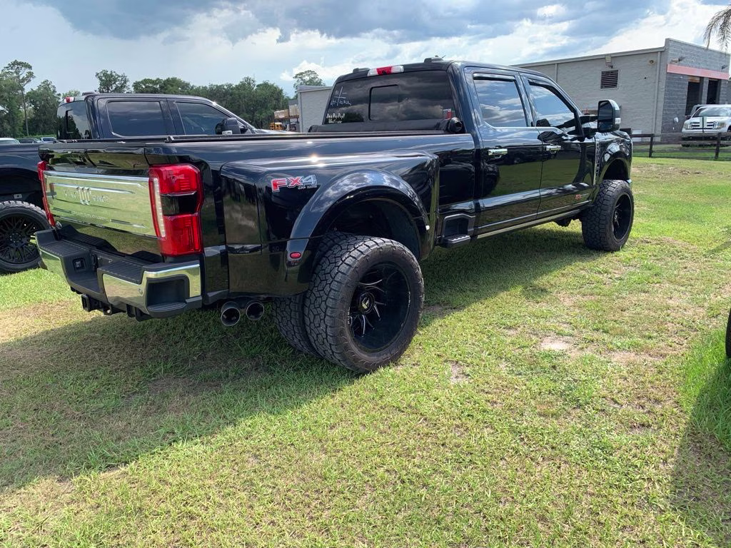 2024 Black Metallic Ford Super Duty F-350 DRW King Ranch 4X4 Truck