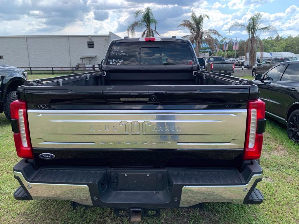 2024 Black Metallic Ford Super Duty F-350 DRW King Ranch 4X4 Truck
