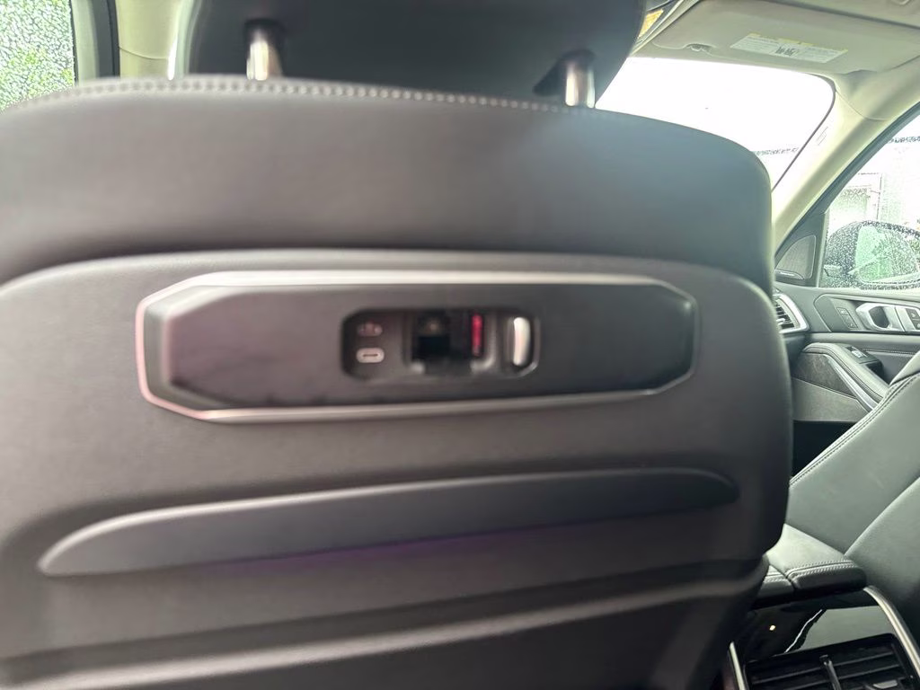 2025 Gray Metallic BMW X7 xDrive40i AWD SUV
