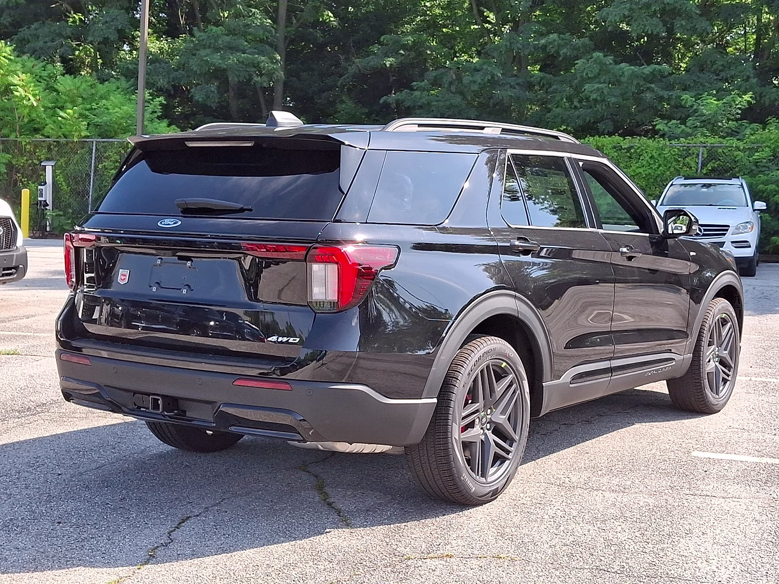 2026 Agate Black Metallic - UM Ford Explorer ST-Line 4X4