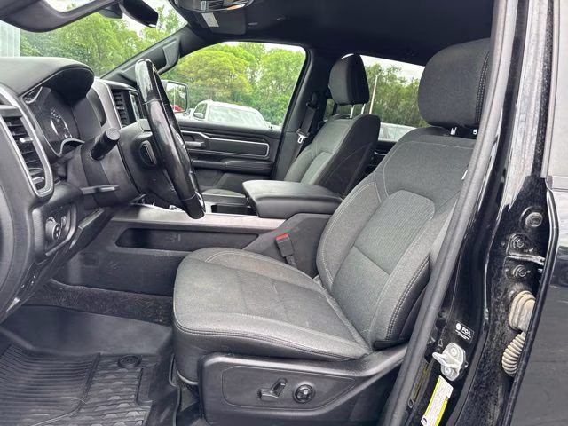 2021 Diamond Black Crystal Pearlcoat Ram 1500 Big Horn 4X4 Truck