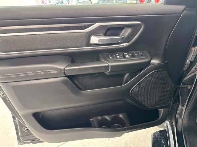 2021 Diamond Black Crystal Pearlcoat Ram 1500 Big Horn 4X4 Truck