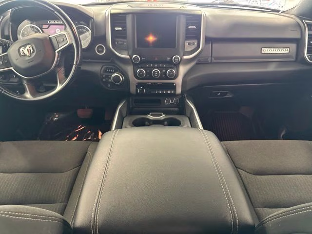 2021 Diamond Black Crystal Pearlcoat Ram 1500 Big Horn 4X4 Truck