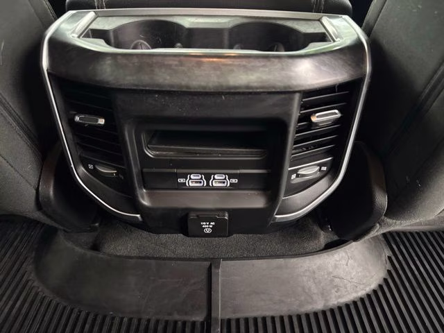 2021 Diamond Black Crystal Pearlcoat Ram 1500 Big Horn 4X4 Truck