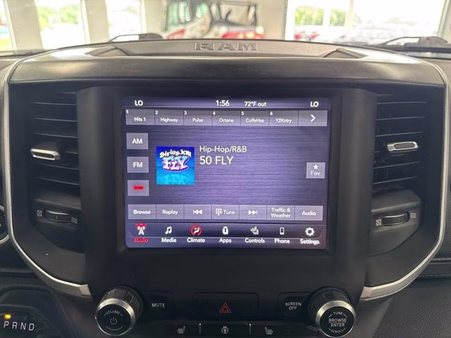 2021 Diamond Black Crystal Pearlcoat Ram 1500 Big Horn 4X4 Truck