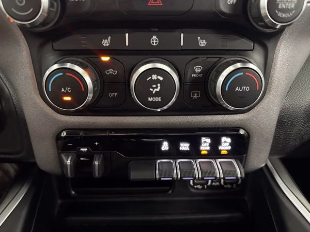 2021 Diamond Black Crystal Pearlcoat Ram 1500 Big Horn 4X4 Truck
