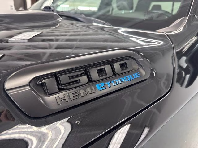 2021 Diamond Black Crystal Pearlcoat Ram 1500 Big Horn 4X4 Truck