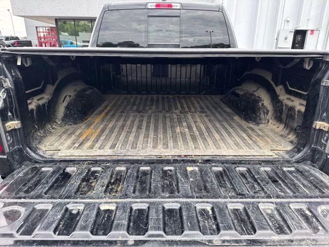 2021 Diamond Black Crystal Pearlcoat Ram 1500 Big Horn 4X4 Truck