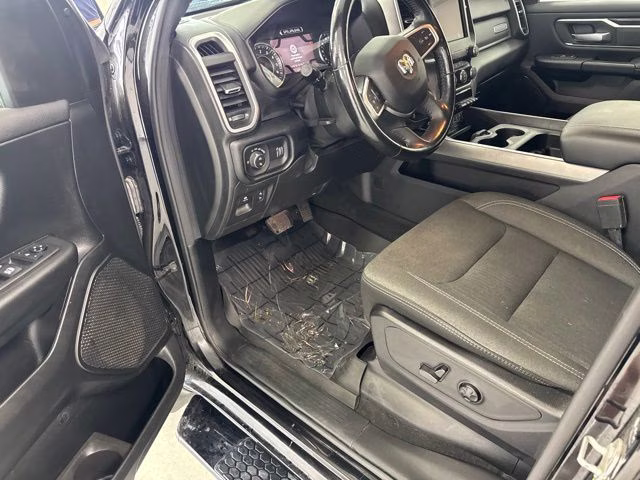 2021 Diamond Black Crystal Pearlcoat Ram 1500 Big Horn 4X4 Truck