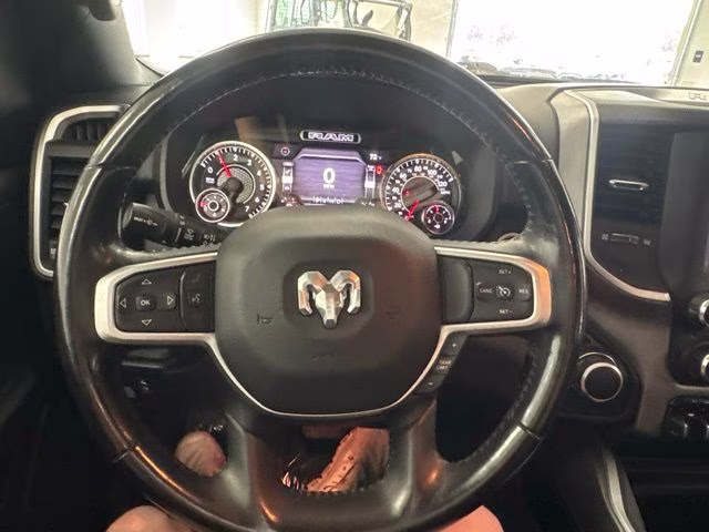 2021 Diamond Black Crystal Pearlcoat Ram 1500 Big Horn 4X4 Truck