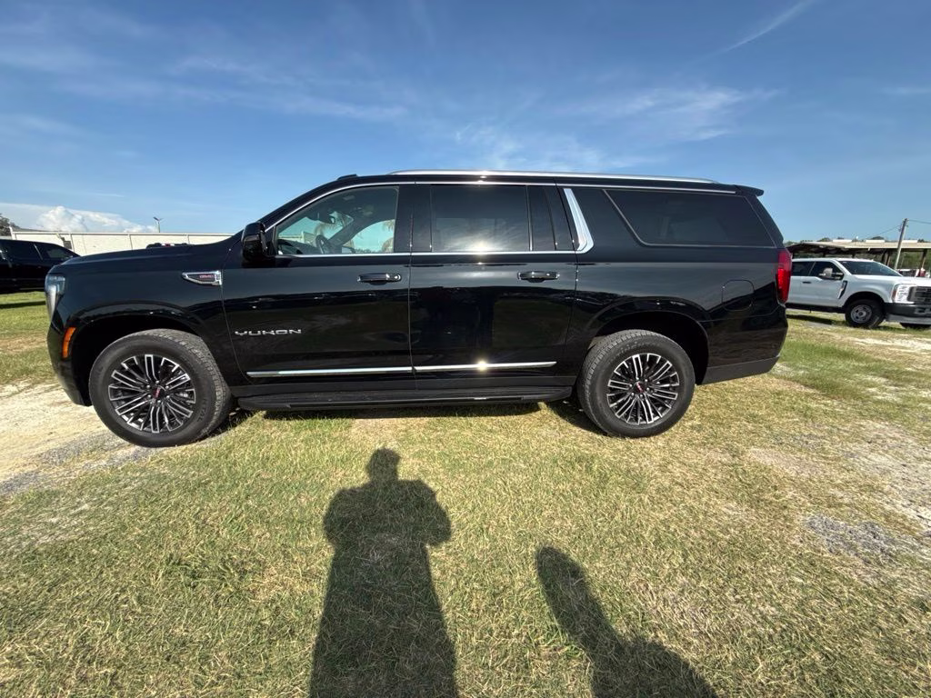 2025 Onyx Black GMC Yukon XL Elevation 4X4 SUV