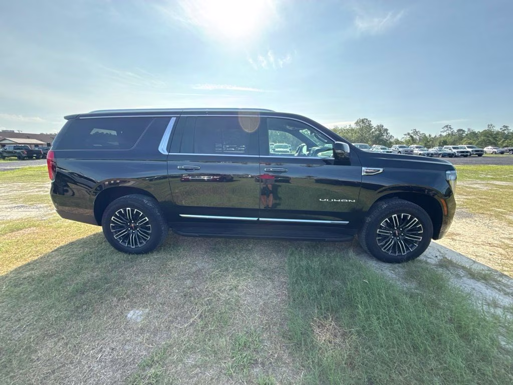 2025 Onyx Black GMC Yukon XL Elevation 4X4 SUV
