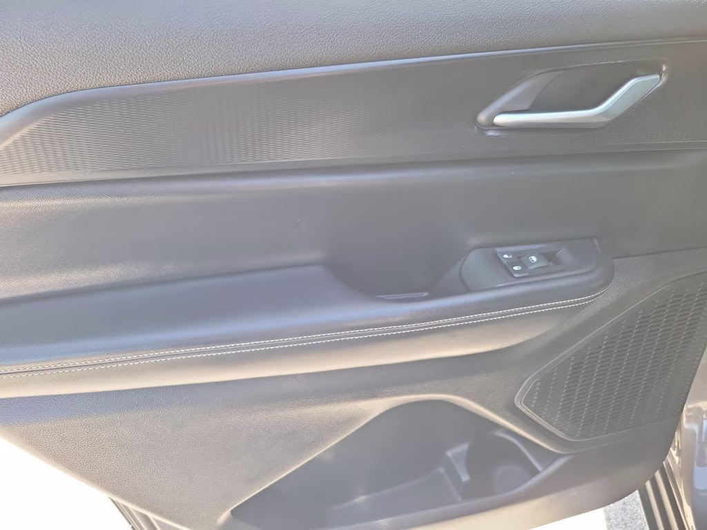 2024 Baltic Gray Metallic Clearcoat Jeep Grand Cherokee L Laredo 4X4 SUV
