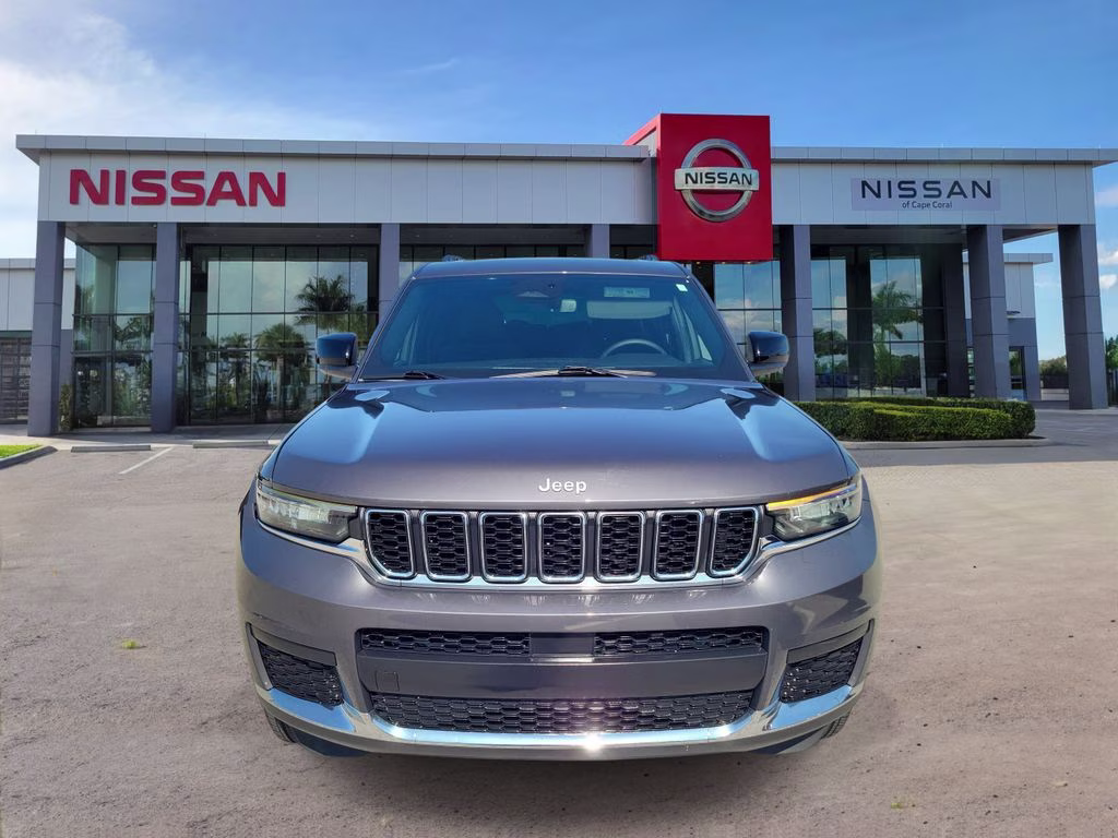 2024 Baltic Gray Metallic Clearcoat Jeep Grand Cherokee L Laredo 4X4 SUV