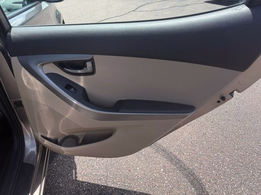 2016 Desert Bronze Hyundai Elantra SE FWD Sedan