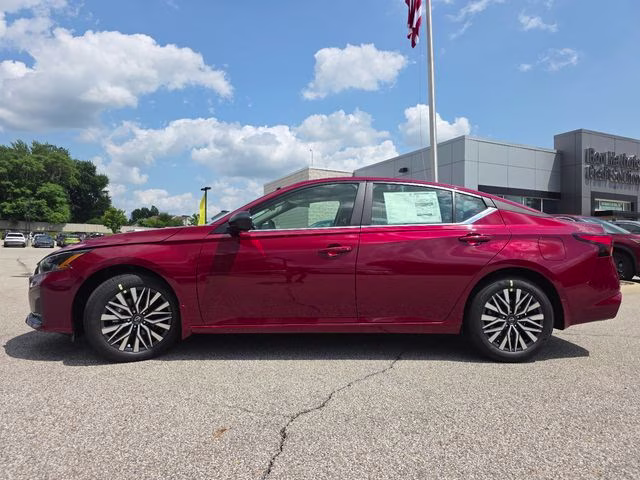 2026 Scarlet Ember Tintcoat Nissan Altima 2.5 SV FWD Sedan