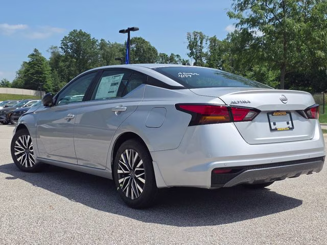 2026 Brilliant Silver Metallic Nissan Altima 2.5 SV FWD Sedan