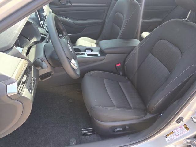2026 Brilliant Silver Metallic Nissan Altima 2.5 SV FWD Sedan