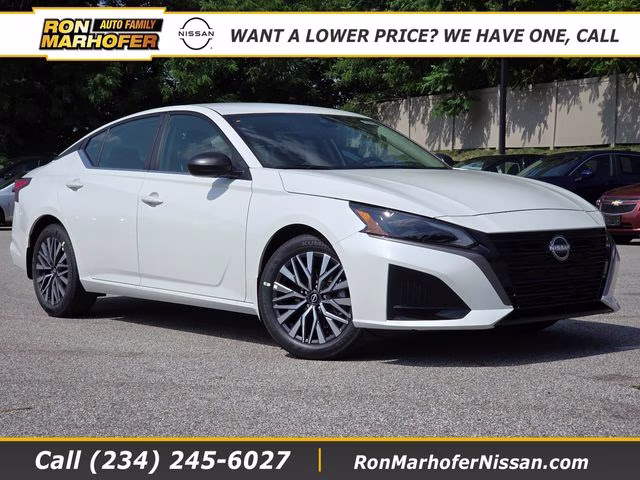 2026 Pearl White Tricoat Nissan Altima 2.5 SV FWD Sedan
