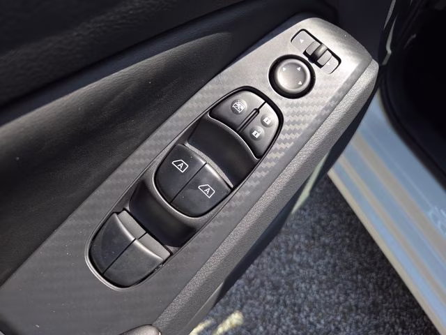 2026 Pearl White Tricoat Nissan Altima 2.5 SV FWD Sedan