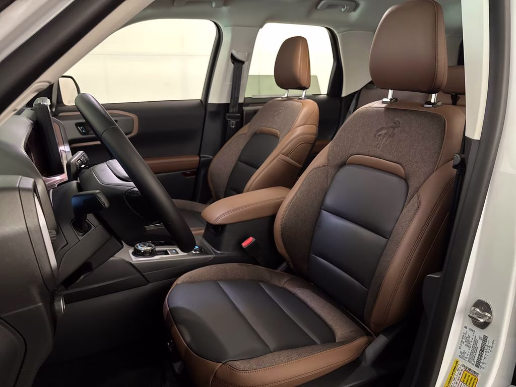 2026 Oxford White Ford Bronco Sport Outer Banks 4X4 SUV
