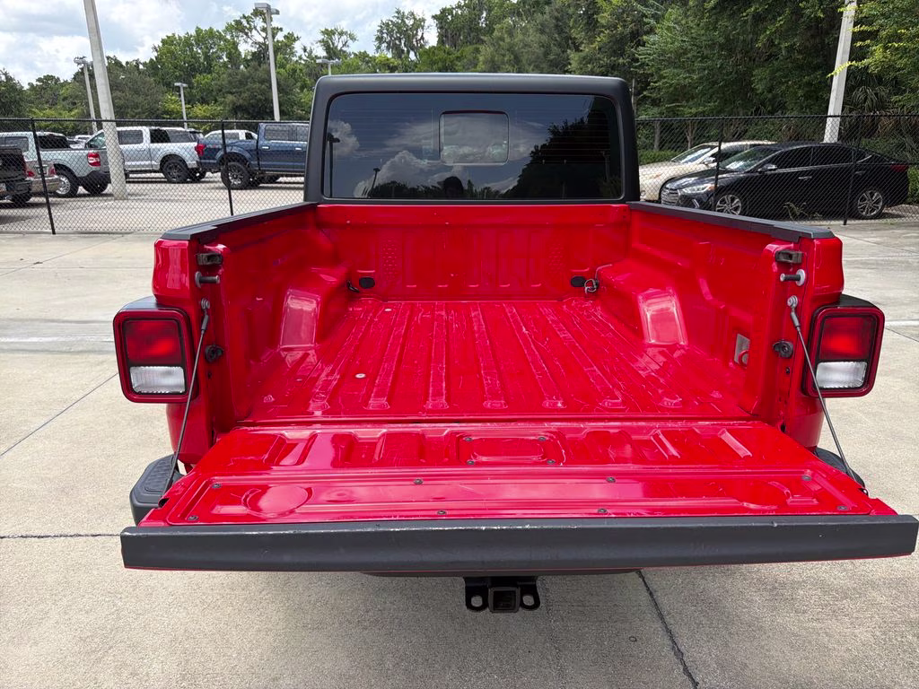 2023 Firecracker Red Clearcoat Jeep Gladiator Sport 4X4 Truck