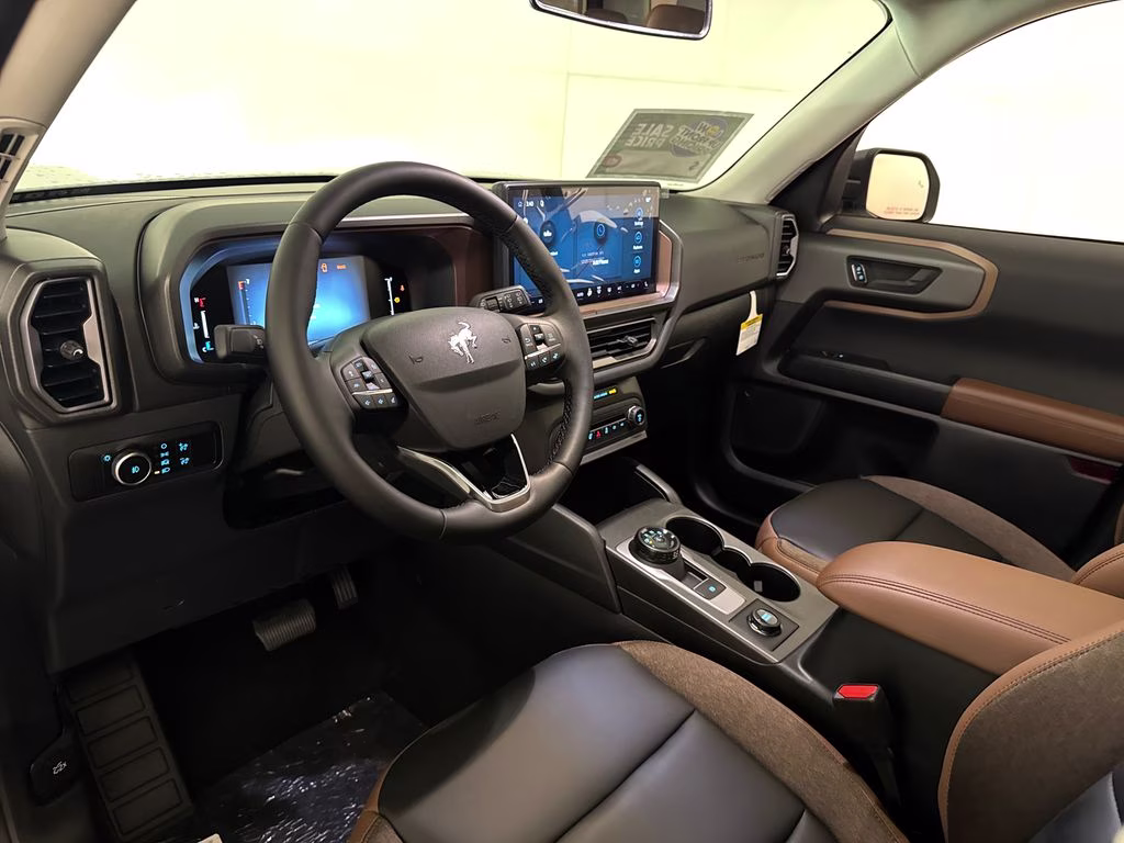 2026 Oxford White Ford Bronco Sport Outer Banks 4X4 SUV