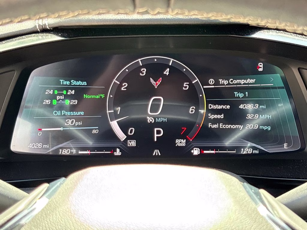 2024 Arctic White Chevrolet Corvette Stingray RWD Coupe