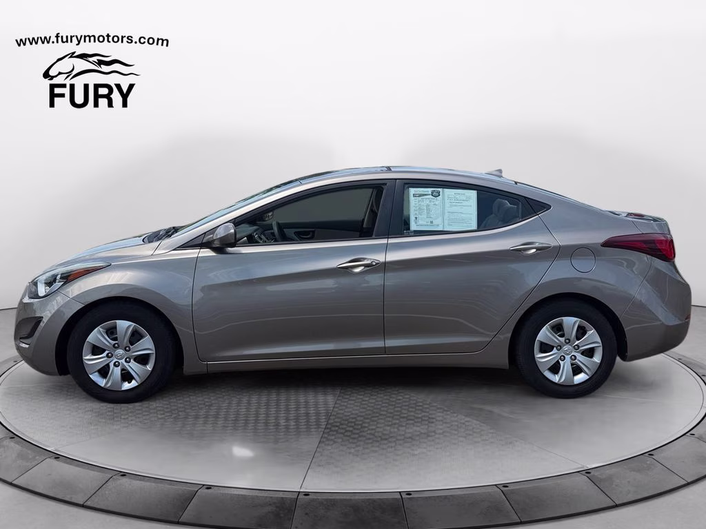 2016 Desert Bronze Hyundai Elantra SE FWD Sedan