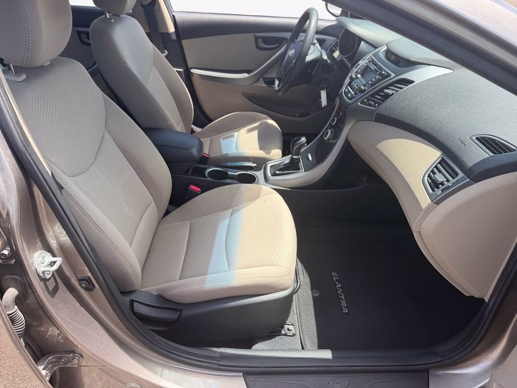 2016 Desert Bronze Hyundai Elantra SE FWD Sedan
