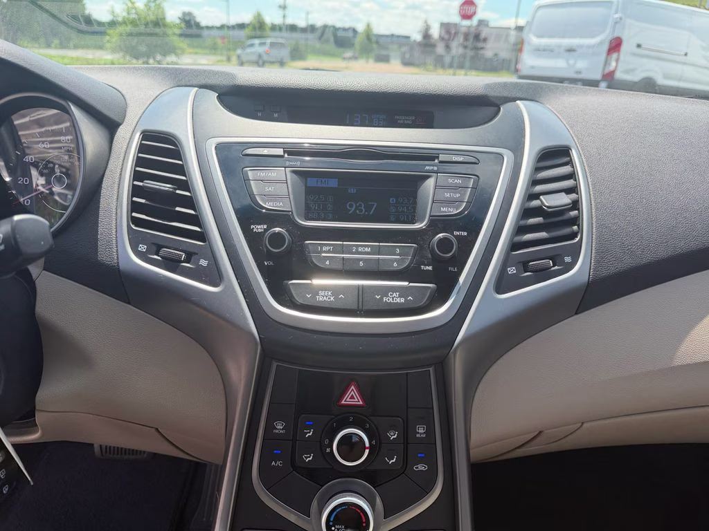 2016 Desert Bronze Hyundai Elantra SE FWD Sedan