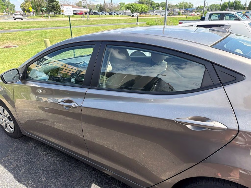 2016 Desert Bronze Hyundai Elantra SE FWD Sedan