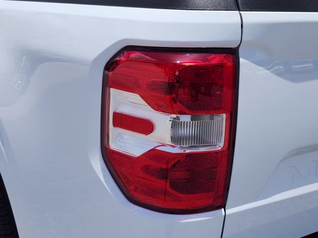 2026 Oxford White Ford Maverick XL FWD Truck