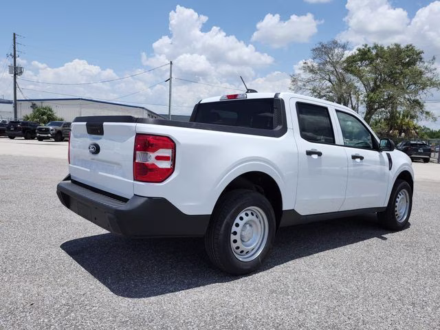 2026 Oxford White Ford Maverick XL FWD Truck