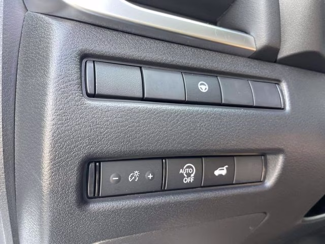 2026 Everest White Pearl Tricoat Nissan Rogue Dark Armor FWD SUV