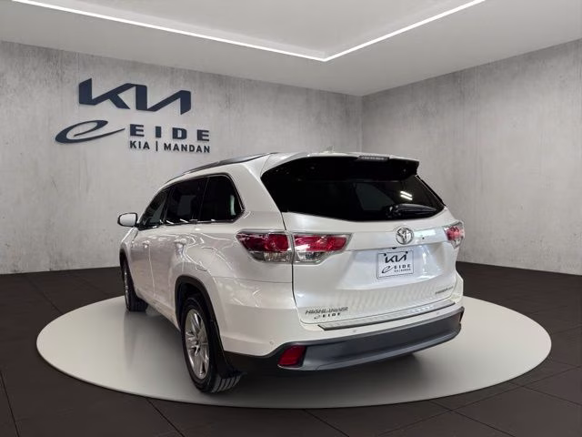 2016 Blizzard Pearl Toyota Highlander Limited AWD SUV