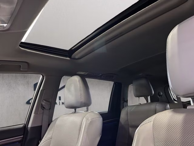 2016 Blizzard Pearl Toyota Highlander Limited AWD SUV
