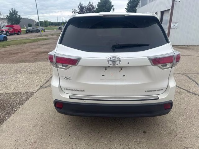 2016 White Toyota Highlander Limited AWD SUV