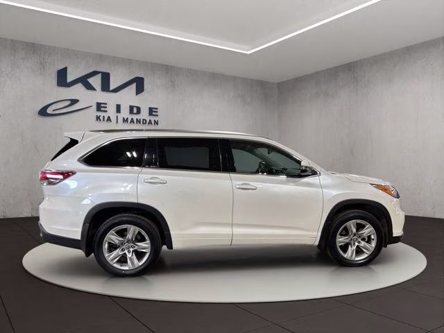 2016 Blizzard Pearl Toyota Highlander Limited AWD SUV