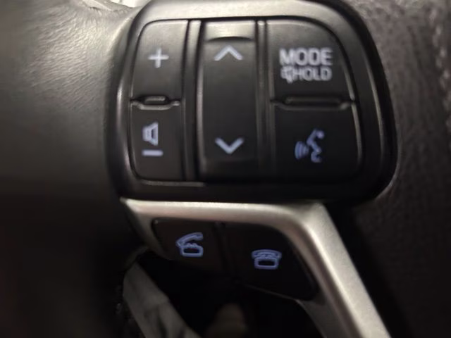 2016 Blizzard Pearl Toyota Highlander Limited AWD SUV