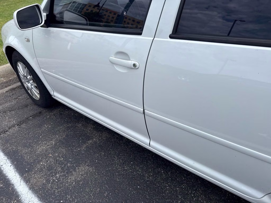2005 White Volkswagen Golf GLS FWD Hatchback