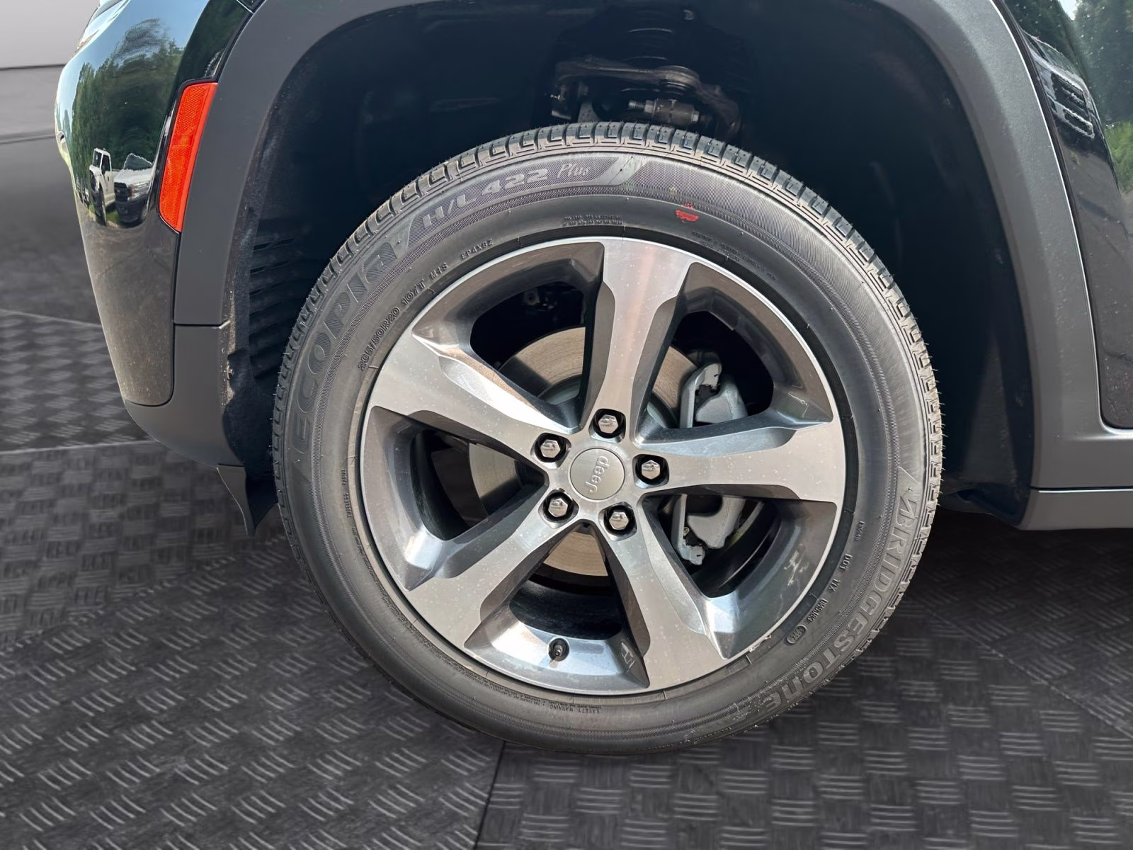 2026 Diamond Black Crystal Pearlcoat Jeep Grand Cherokee Limited 4X4 SUV
