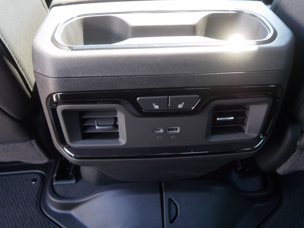 2026 Summit White GMC Sierra 3500HD AT4 4X4 Truck