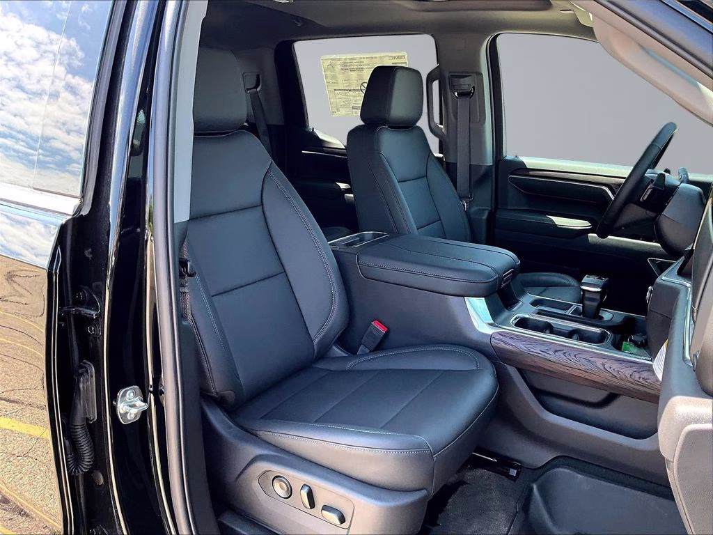 2026 Onyx Black GMC Sierra 1500 SLT 4X4 Truck
